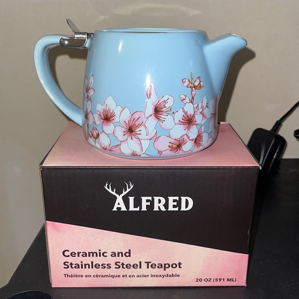 Alfred Cherry Blossom Teapot